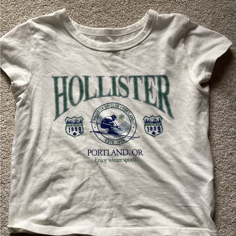 Hollister baby tee